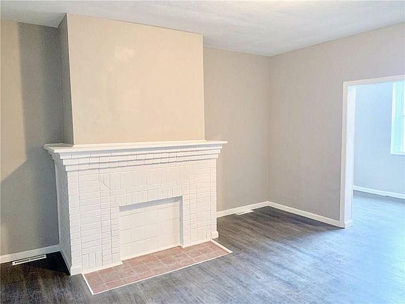 4th image of 8 S Good St APT 1