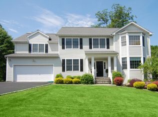 123 Stonewall Cir, West Harrison, NY 10604