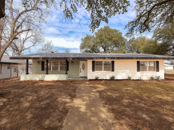 501 W Ridgewood Dr, Garland, TX 75041