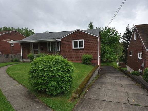 2nd image of 2208 Parklyn St