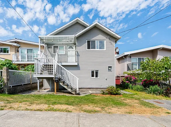 5959 McMurray Ave, Burnaby, BC V5H 3E5