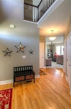 3rd image of 402 Lakeview Dr