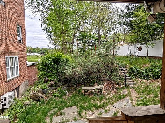 3rd image of 256 Washington St #3