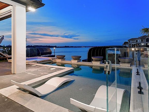 3rd image of 12378 Tramonto Drive