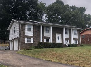 111 Edgewood Cir, Fort Oglethorpe, GA 30742