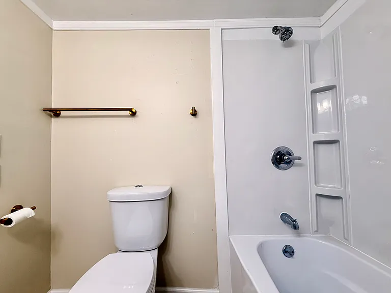 2119 S 13th St — Photo 11