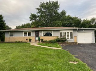 426 Springsouth Rd, Schaumburg, IL 60193