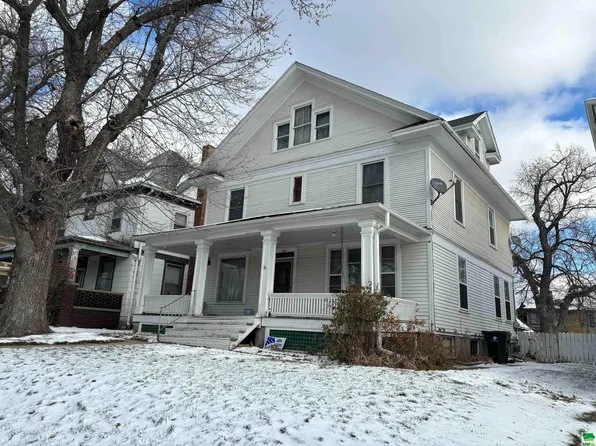 1514 Grandview Blvd, Sioux City, IA 51103