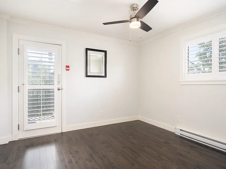 3546 Point Grey Rd #B — Photo 10
