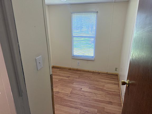 5th image of 5553 Rivercreek Dr