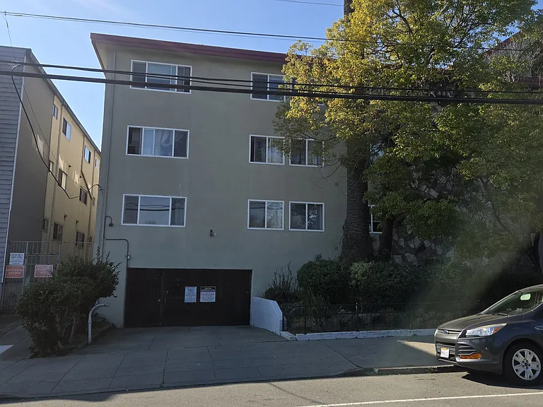 255 MacArthur Boulevard — Photo 18
