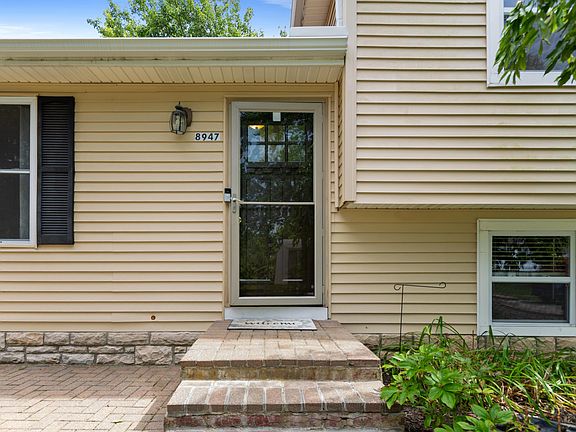 3rd image of 8947 Stillwater Dr