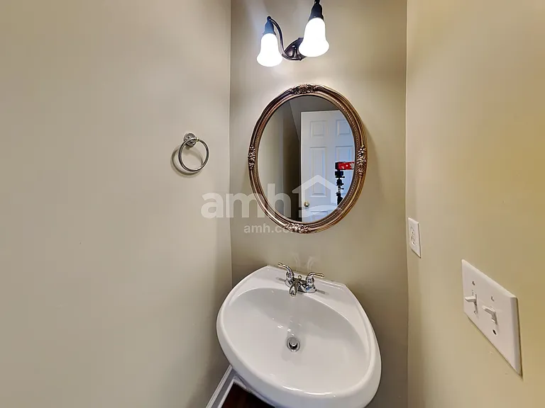 1725 Woodland Pointe Dr — Photo 8