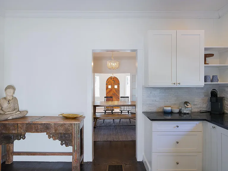 717 Forest Hill Blvd — Photo 19