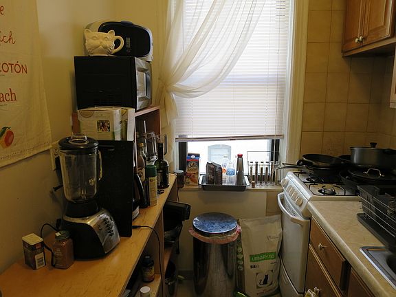 3rd image of 3276 42nd St #D1