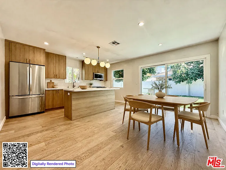330 Parkman Ave — Photo 3
