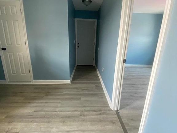 5th image of 215 Edwards Pl #10703