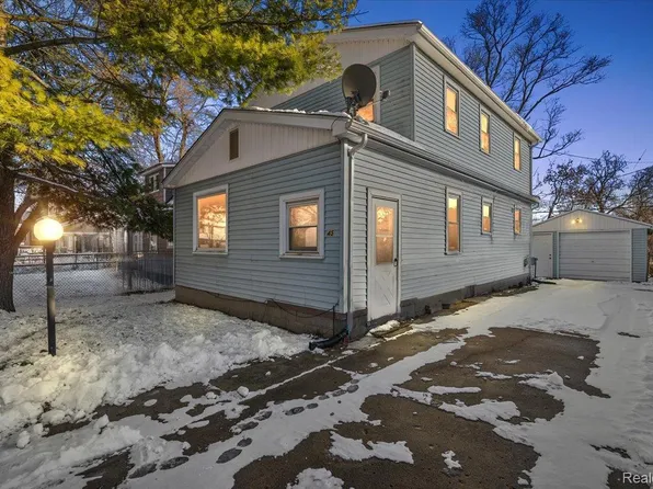 45 N Merrimac St, Pontiac, MI 48340