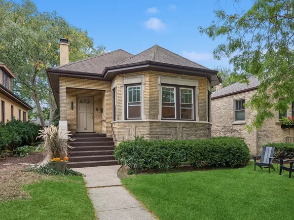 1100 Mulford St, Evanston, IL 60202