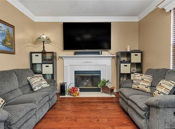 4th image of 12116 Mountainside Ln