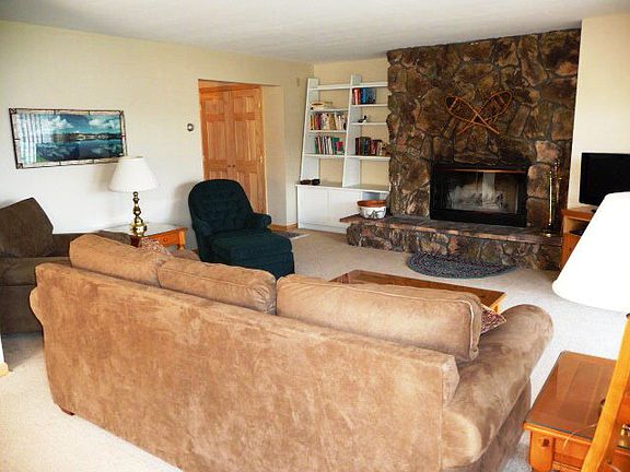 3rd image of 40 Harbor Ln