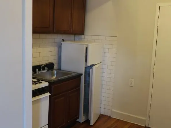 4915-19 W Belle Plaine Ave #4915-302, Chicago, IL 60641