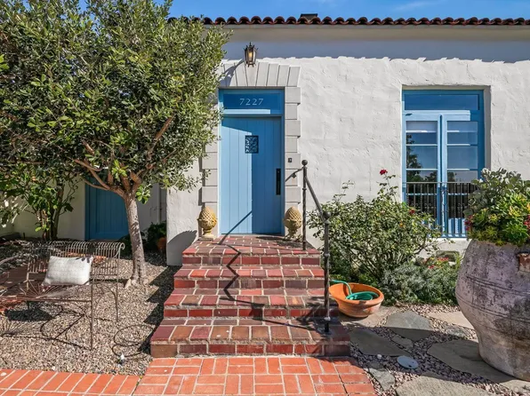7227 Olivetas Ave, La Jolla, CA 92037