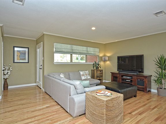 5th image of 1008 Salem Ln