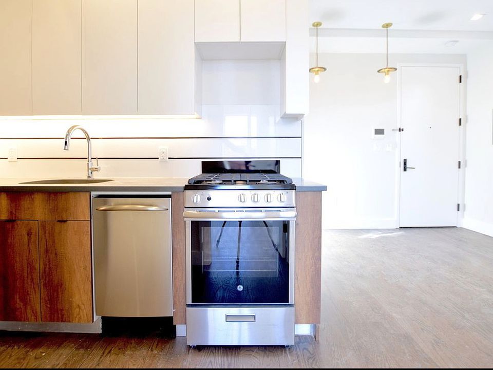 1st image of 797 Ocean Ave #3R