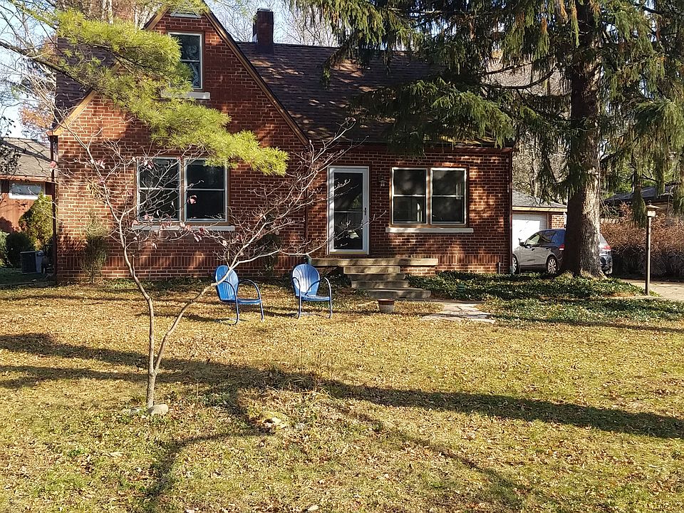 1st image of 824 Elmwood Dr