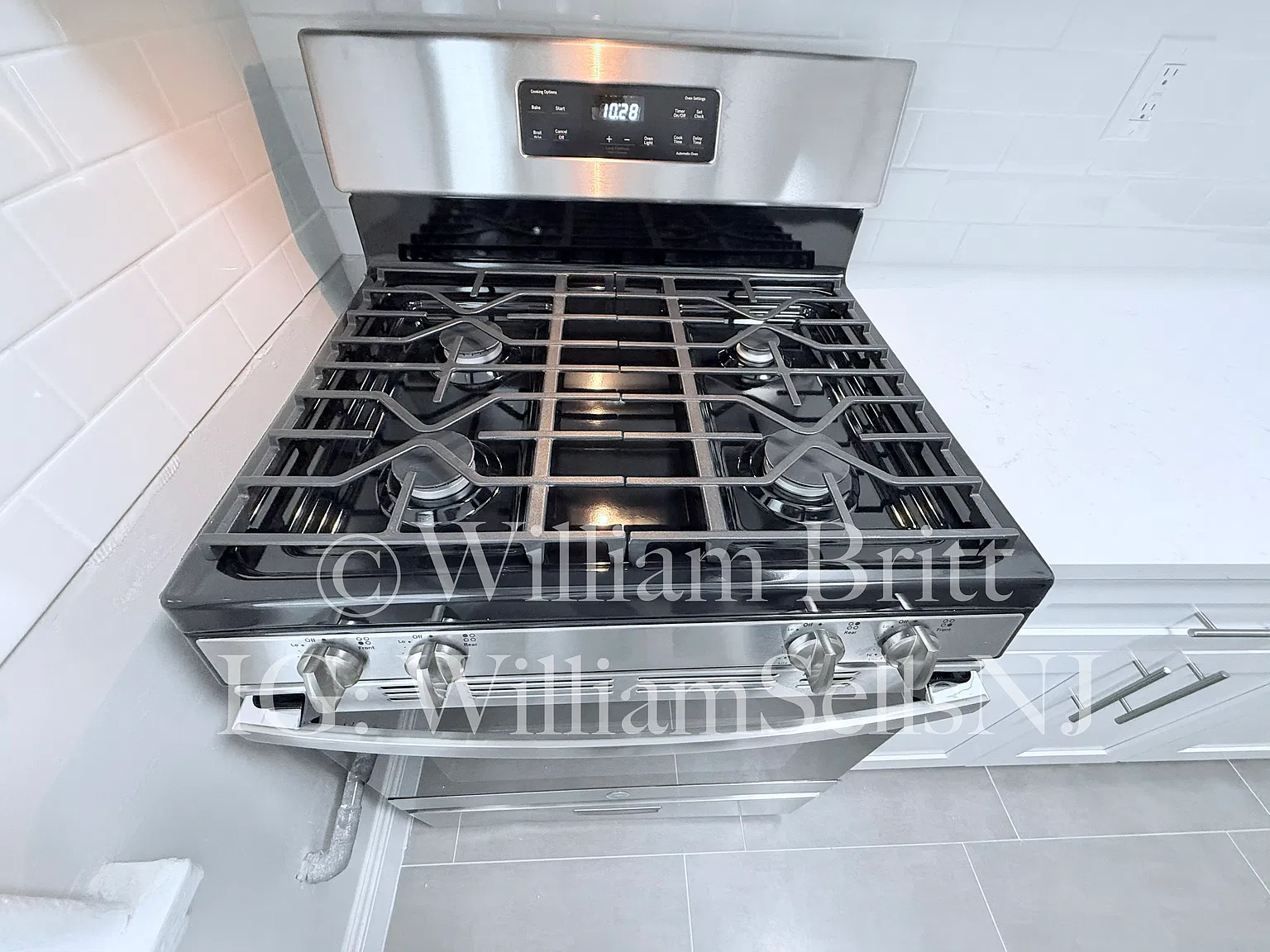 2 bed, $2,195 — Photo 3