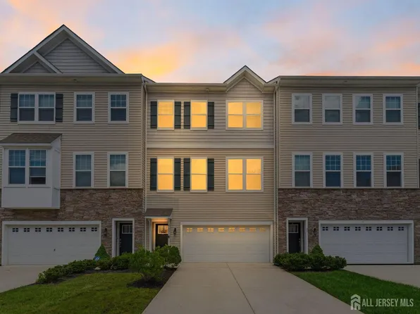 33 Sullivan Way, Marlton, NJ 08053