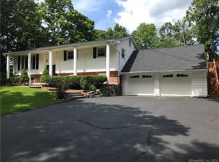 15 Jewel Ln, New Fairfield, CT 06812
