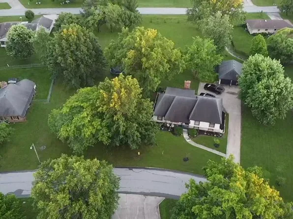 2105 Crestline Dr, Kirksville, MO 63501