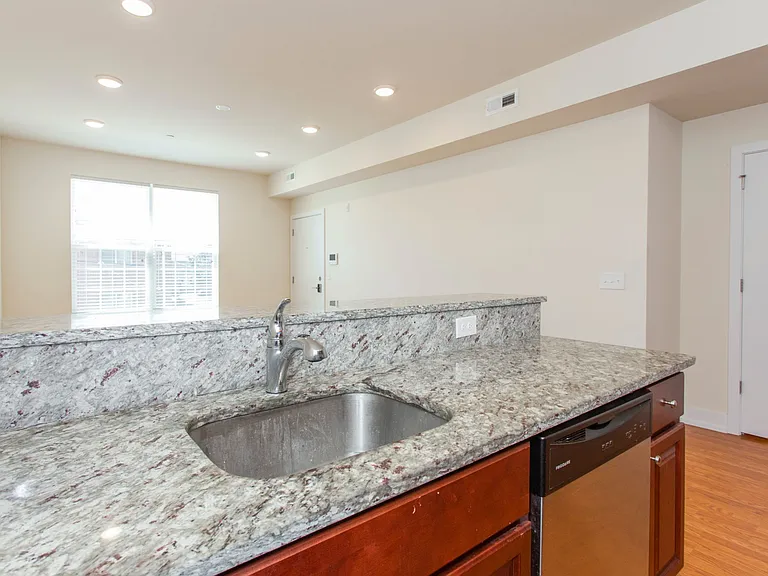 1405 N Sydenham St #A-2 — Photo 3