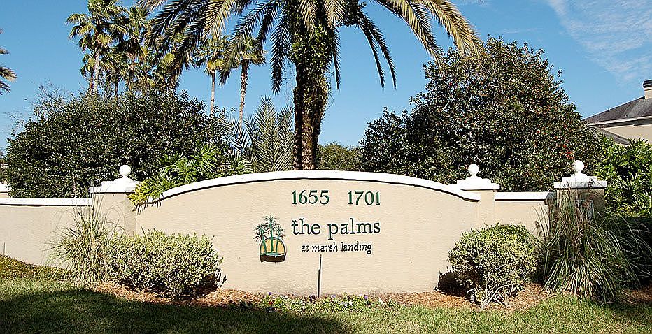 Palms Entry