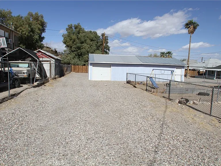 412 D St — Photo 19