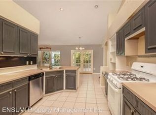 28627 Fairweather Dr, Zephyrhills, FL 33543