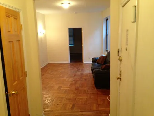 Rented by Mdays Realty | media 23