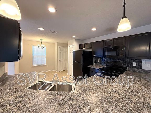 4th image of 5860 Harris Ave
