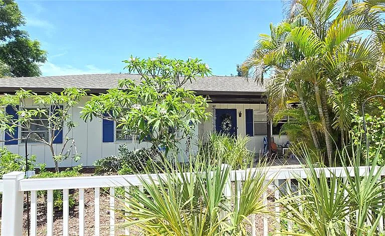 2301 Kalin Ln — Photo 1