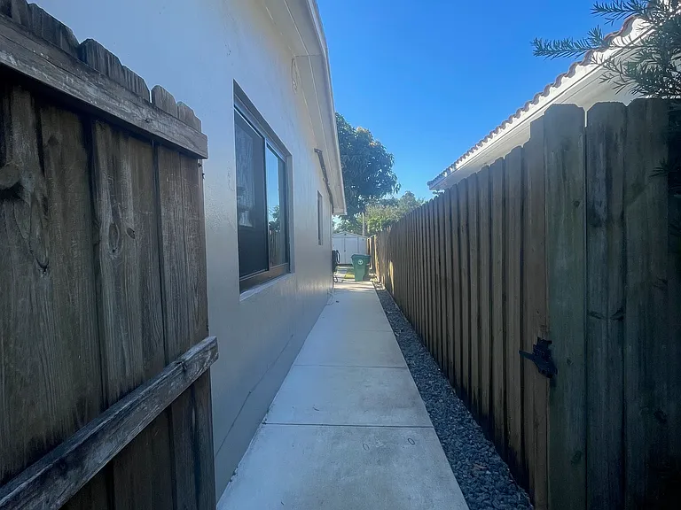 2148 NW 17th St #2150 — Photo 28