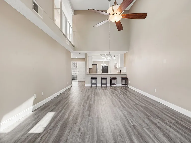 7528 Fenwick Cove Ln — Photo 20