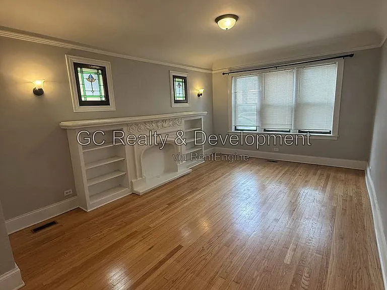 2326 W 25th St #1 — Photo 9