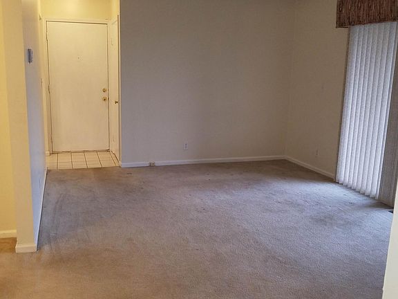 4th image of 5832 Tiffany Ct