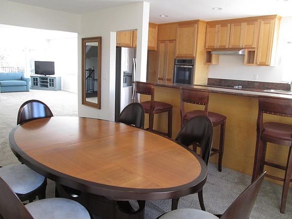 3rd image of 408 Corona Del Mar APT 5