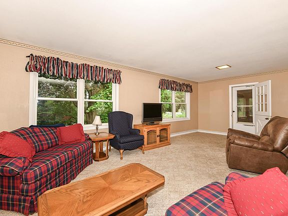 5th image of 147 Hilldale DRIVE