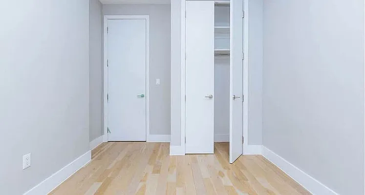 Rented by ERNY LLC | media 7