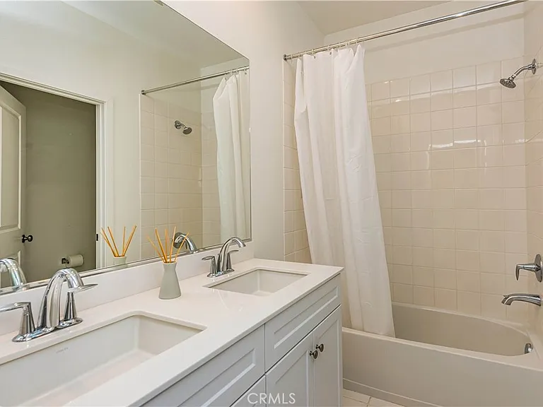 5304 Harvard Way — Photo 30