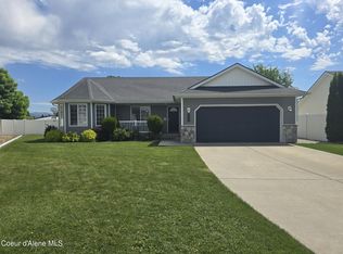 10566 N Seaside St, Hayden Lake, ID 83835